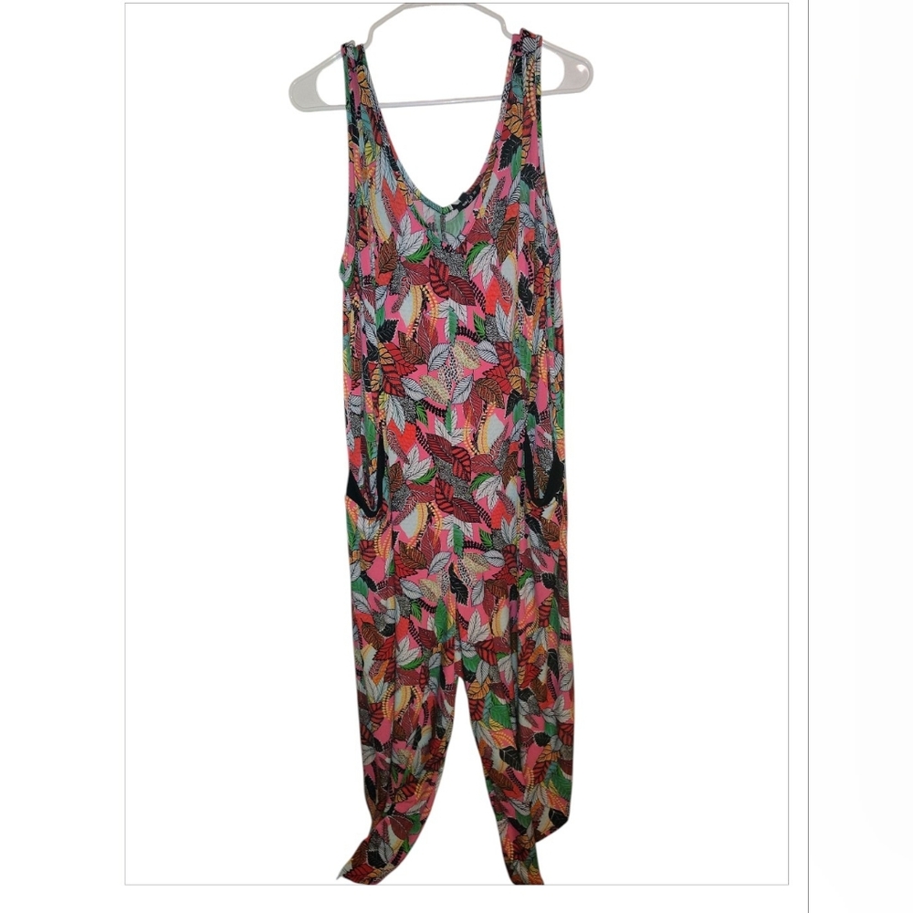 Sami & Jo plus Colorful Leaf Print Jumpsuit With Pockets